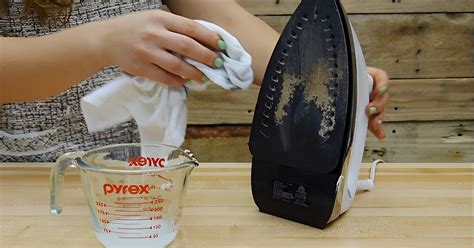 5 Genius Ways To Clean That Stubborn Iron Bottom