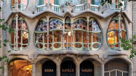 Casa Batlló by Antoni Gaudí DailyArt Magazine