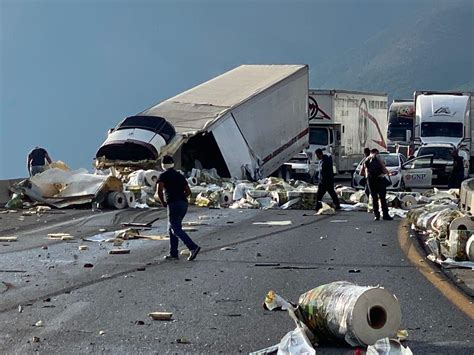 Se registra accidente múltiple en carretera Saltillo Los Chorros El