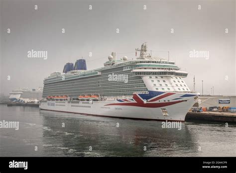 Mv Britannia Southampton Docks Hampshire England Uk Stock Photo Alamy