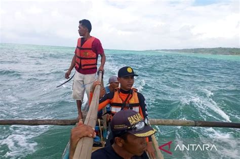 Basarnas Banten Sisir Nelayan Alami Kecelakaan Laut Antara News