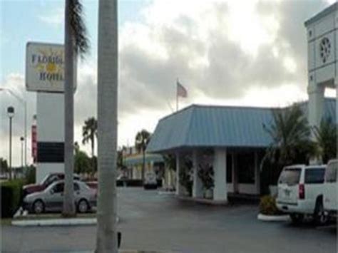 Best Price on Floridian Hotel in Homestead (FL) + Reviews!