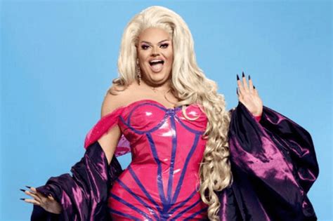 Who Is Kitty Scott Claus Meet The Rupauls Drag Race Uk Season 3 Queen