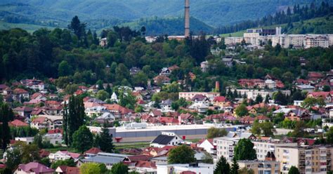 Ce Obiective Turistice Nu Trebuie S Ratezi Dac Ajungi N C Mpulung