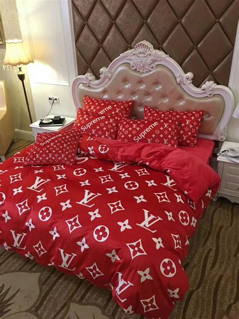 Louis Vuitton Bedspread Sets