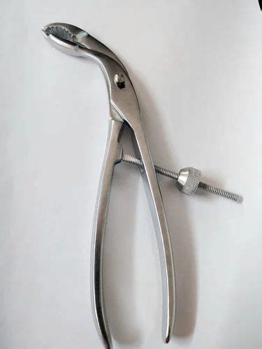 Self Centering Bone Holding Forceps At 1800 Orthopedic Forceps In