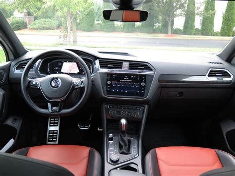 2020 Volkswagen Tiguan: 71 Interior Photos | U.S. News