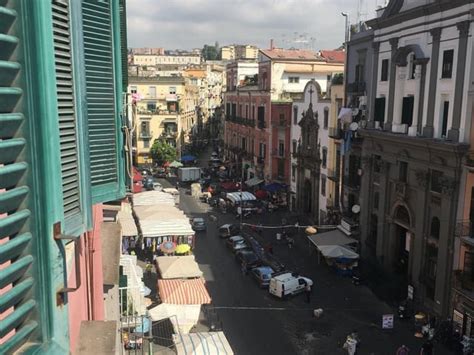 Il Borgo Dei Vergini A Napoli Il Cuore Pulsante Del Rione Sanit