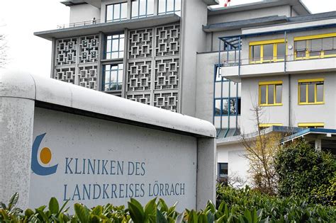 Kreis Lörrach Streik in den Lörracher Kliniken am Montag Planbare OPs