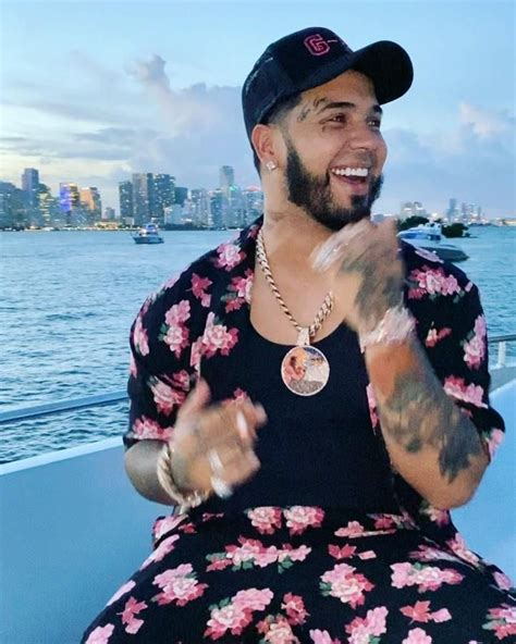 Instagram Anuel Ropa Moda Marca Look Y Estilo Spotern