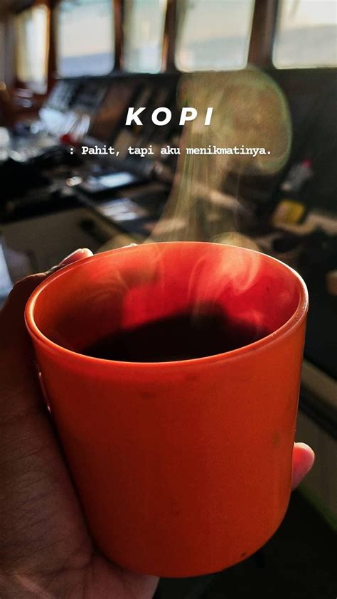 Menikmati Segelas Kopi Di Anjungan Untuk Mengawali Hari Ada Shot Glass