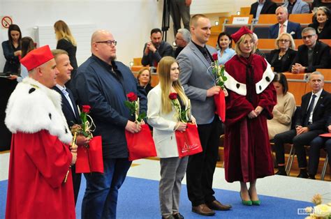 Uroczysta Inauguracja Roku Akademickiego W Pans W Kro Nie Zdj Cia