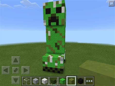 Big Creeper Statue Minecraft Amino