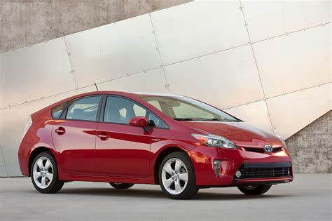 Toyota Prius Hybrid Ultimate Guide To Mpg Mid Size Hatchback