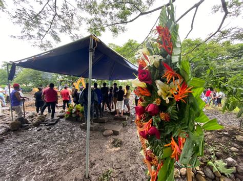 Dan último Adiós A Nicaragüenses Asesinados En Costa Rica