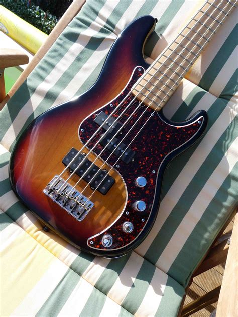 Photo Fender American Deluxe Precision Bass Ash V [2004 2006] Fender Precision Bass V American