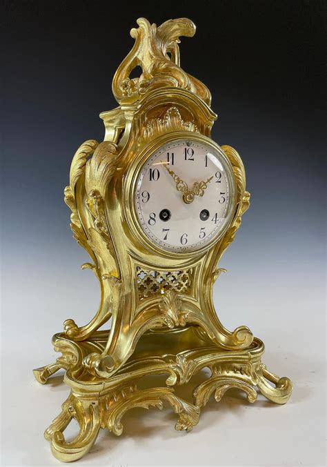 Pendule cartel style Louis XV en bronze doré Napoléon III Pendule