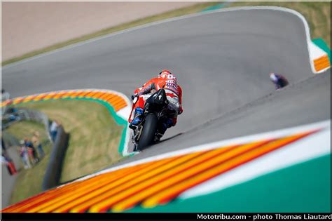 Motogp Allemagne Sachsenring La Grille De D Part Et Les Galeries