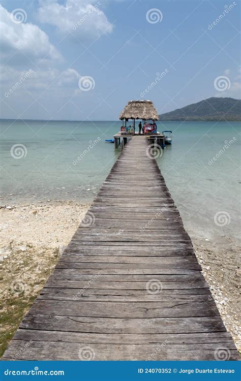 Lake Peten Itza In Guatemala Stock Photography - Image: 24070352