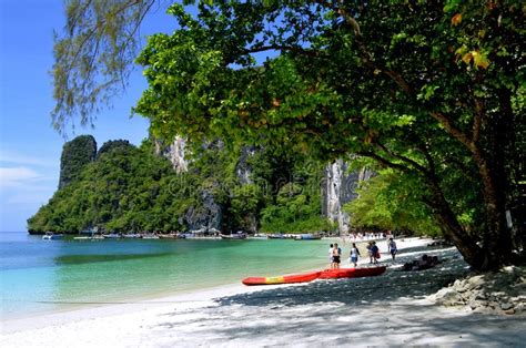 Hong Island In The Phang Nga Bay Editorial Stock Image Image Of Cliff