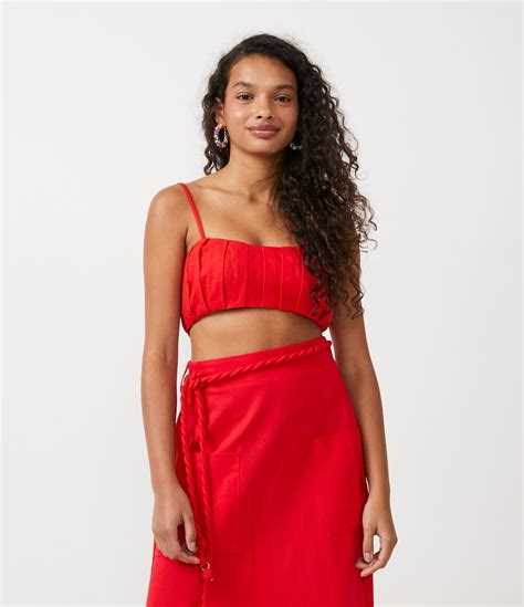 Blusa Regata Cropped Em Linho Pregas E Lastex Vermelho