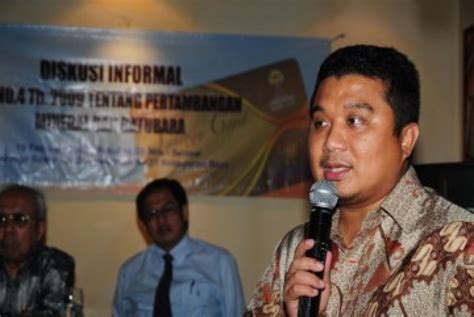 Arb Tanggapi Penonaktifan Erwin Aksa Dari Golkar Republika Online