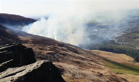 Dovestone Reservoir fire: HUGE moorland blaze near Oldham as HEATWAVE ...