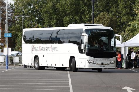 Angel Executive Travel ET71AET At Oxford Railway Station C Flickr