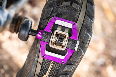 The Crank Brothers Mallet Trail Is A New Lightweight Clip In Pedal