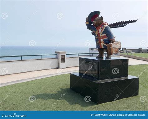 Paddington Bear Statue in Miraflores District of Lima Editorial Stock ...