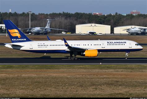 Tf Fio Icelandair Boeing Wl Photo By Tomas Milosch Id