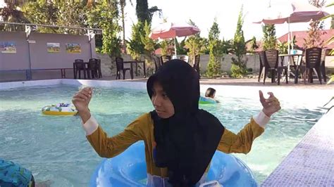 Nadia And Galih Pergi Mandi Mandi Di Sore Hari Seru Banget Youtube