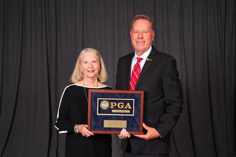 Legend Kathy Whitworth inducted into the PGA of America Hall of Fame ...