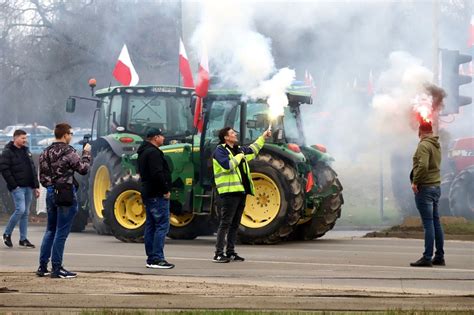 Protest Rolnik W We Wroc Awiu Lutego Gazeta Wroc Awska