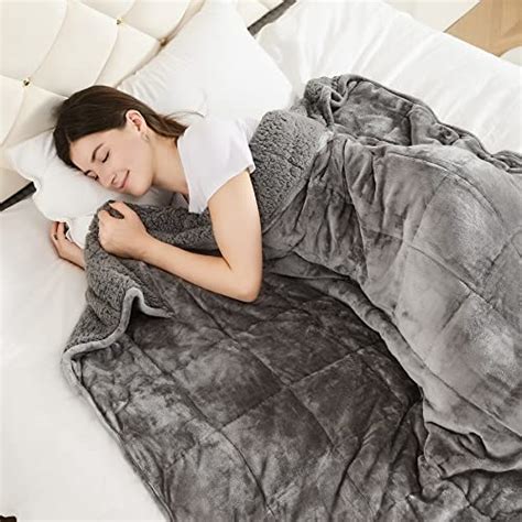 15 Best King Size Weighted Blanket for 2023 | CitizenSide