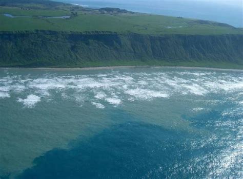 Aerial photograph of Māhia Peninsula, from the west, showing suspended ...