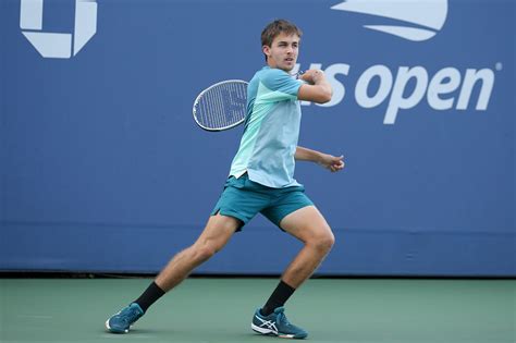 San Diegos Zach Svajda Still Learning On The Pro Tennis Tour