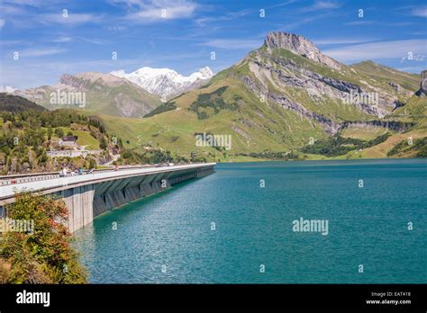 Lac De Roselend Dam Hi Res Stock Photography And Images Alamy