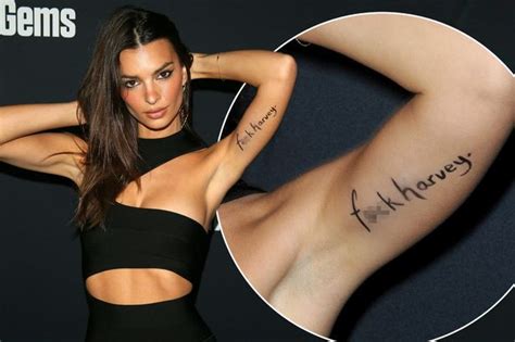 Emily Ratajkowski Lays Herself Bare In Completely Naked Bedroom Snap