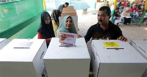 Bem Ui Undang Ganjar Prabowo Dan Anies Debat Pada September Besok