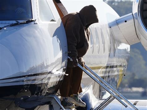 LIZZO Arrives on Gold Coast with Her Boyfriend on a Private Jet 07/19 ...