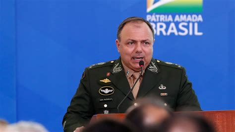 General Pazuello Coloca Coronel Como N Mero E Aparelha Minist Rio Da