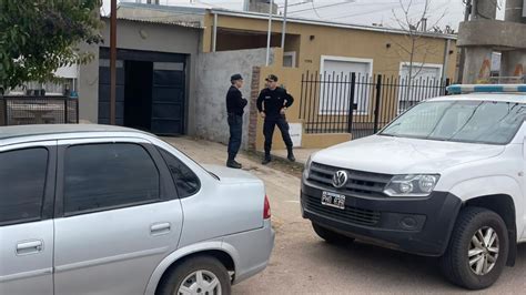 Allanamientos Tres Detenidos Por Robar Un Elevador De Autos A La