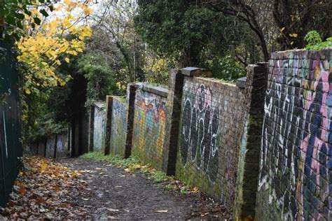 Descending Brockley Footpath Towards © David Martin Geograph