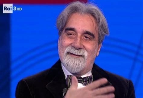 Enrica E Alessia Moglie E Figlia Beppe Vessicchio Felice E Sposato