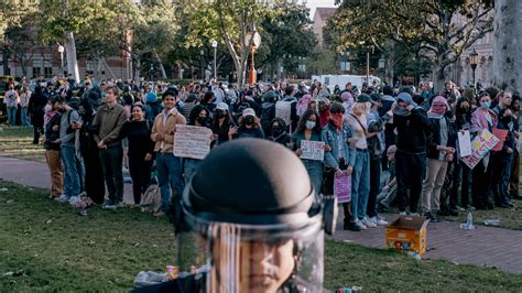 Usc Confronts An Unfamiliar Era Of Activism Amid Israel Gaza Protests The New York Times