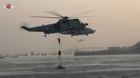 Chetak Helicopters Performance Navy Day Gateway Mumbai Aik Official Youtube