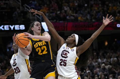 South Carolina Defeats Iowa To Win The Women S Ncaa Basketball Championship