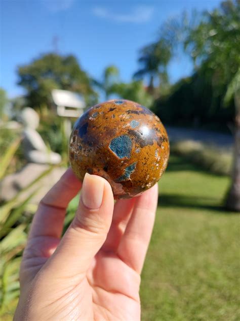 Esfera De Apatita Azul Jaspe Chantrea Pedras