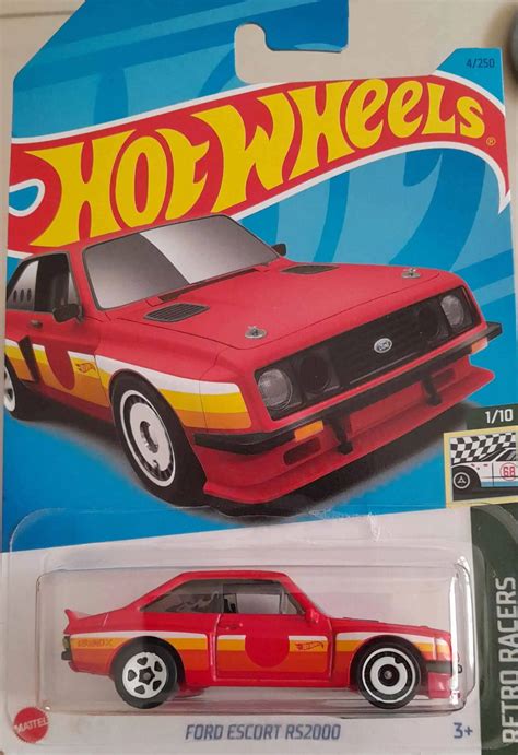 Hot Wheels Retro Racers Ford Escort RS2000 Universo Hot Wheels